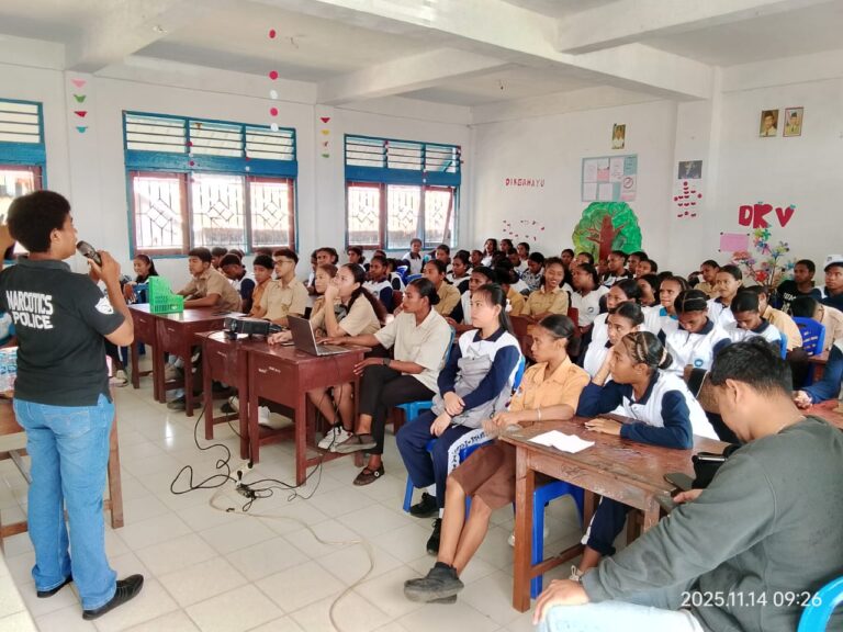 Penyuluhan Penyalahgunaan Narkotika di Sekolah oleh Satres Narkoba Polresta Sorong