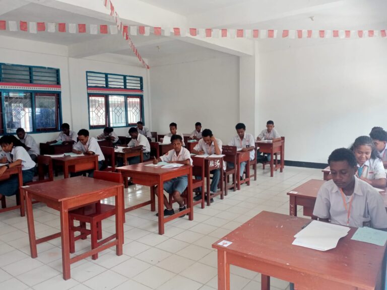 Pelaksanaan Ujian Sekolah 2026 Kelas XII di SMKS YPK Imanuel Berlangsung Tertib dan Kondusif